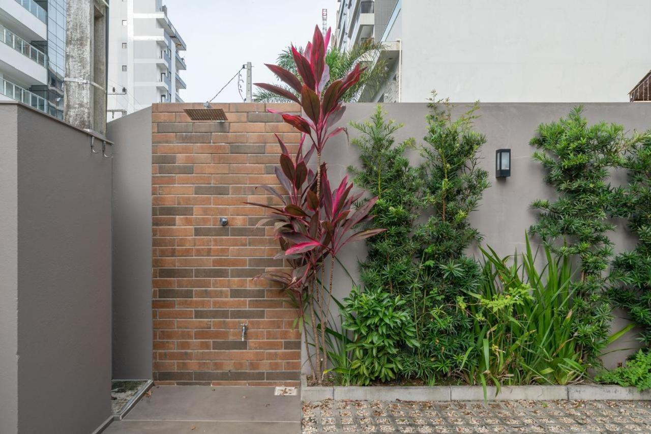 Banzai Brava Suítes Itajaí Exterior foto